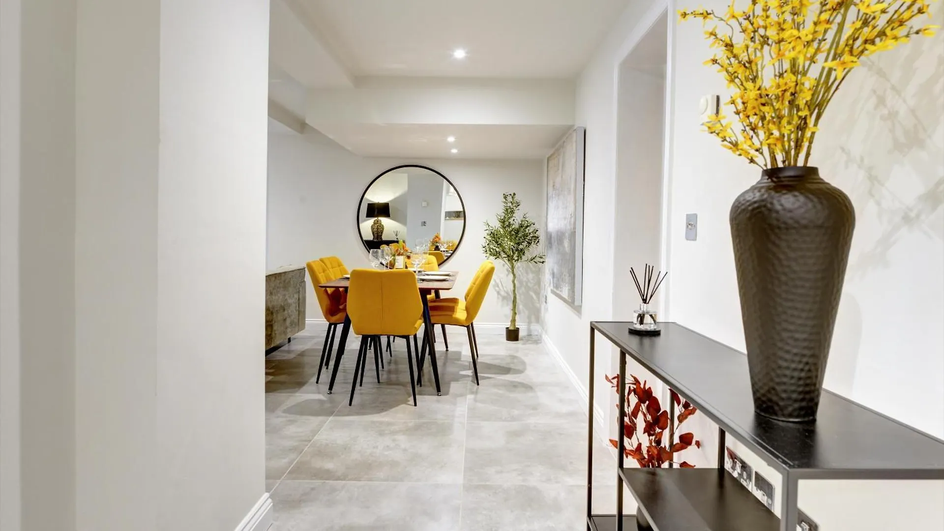 아파트 Elmleigh Nook - Central With Parking 해러게이트 영국