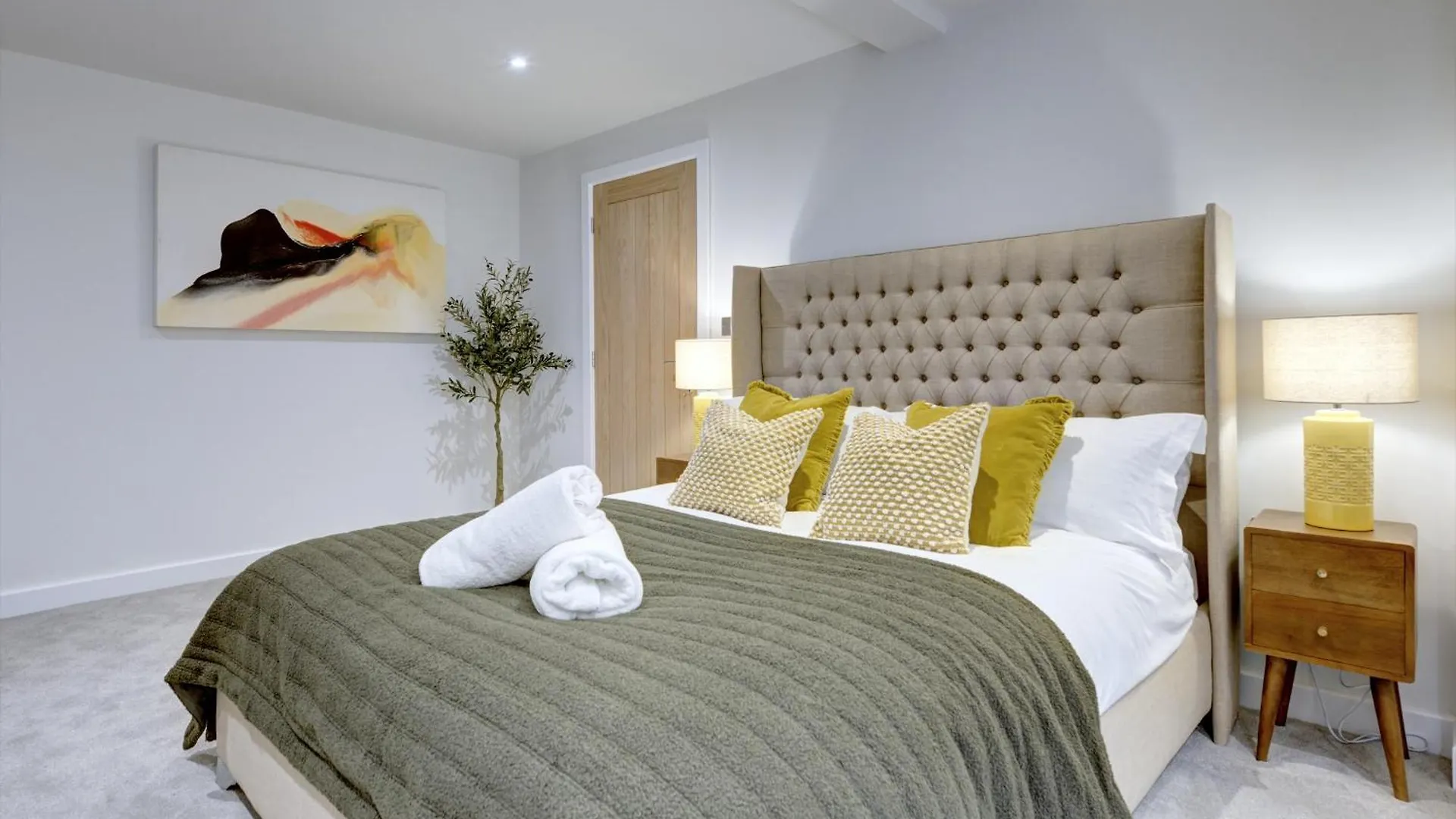 Elmleigh Nook - Central With Parking 해러게이트 아파트