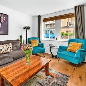 Finest Retreats - Mowbray Apartment